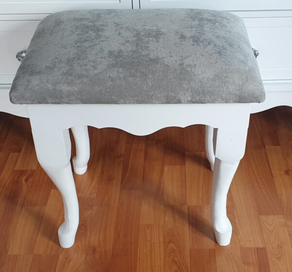 ST7 Dressing table chair - Image 7