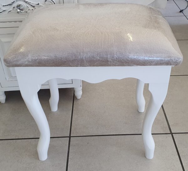 ST7 Dressing table chair - Image 9