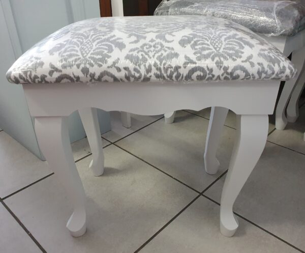 ST7 Dressing table chair - Image 11