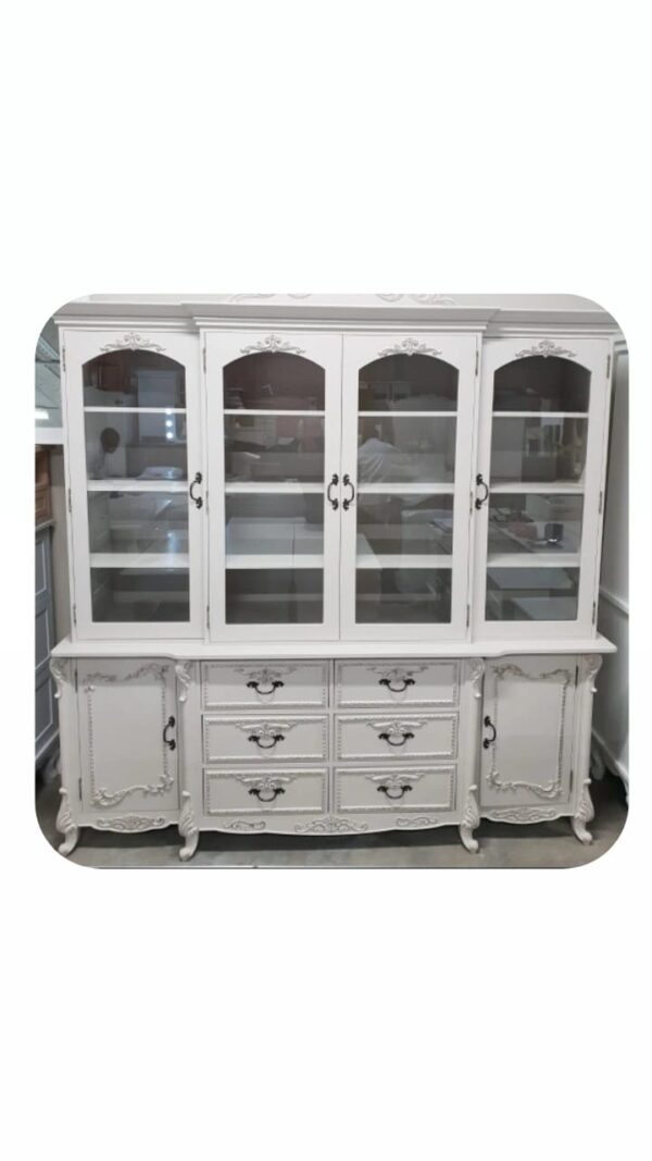 F1 Display unit with glass doors
